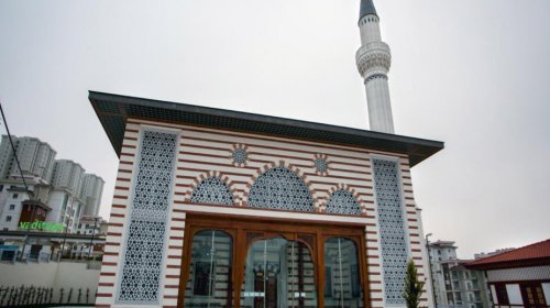 Camii Dış Görünüm